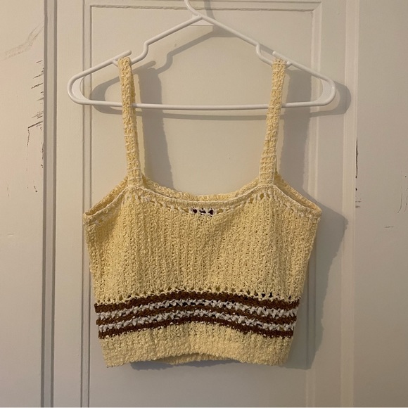 Aritzia little moon knit tank top - Picture 2 of 4
